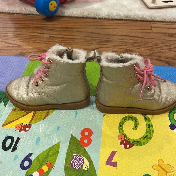 Tucker and tate gold and pink fur boots - Picture 3 of 6